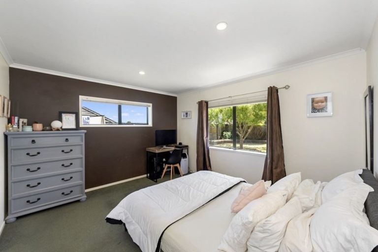 Photo of property in 44 Cranbrook Place, Rototuna North, Hamilton, 3210