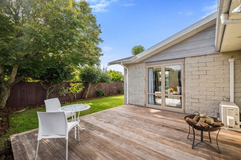 Photo of property in 6 Dalrye Place, Ilam, Christchurch, 8041