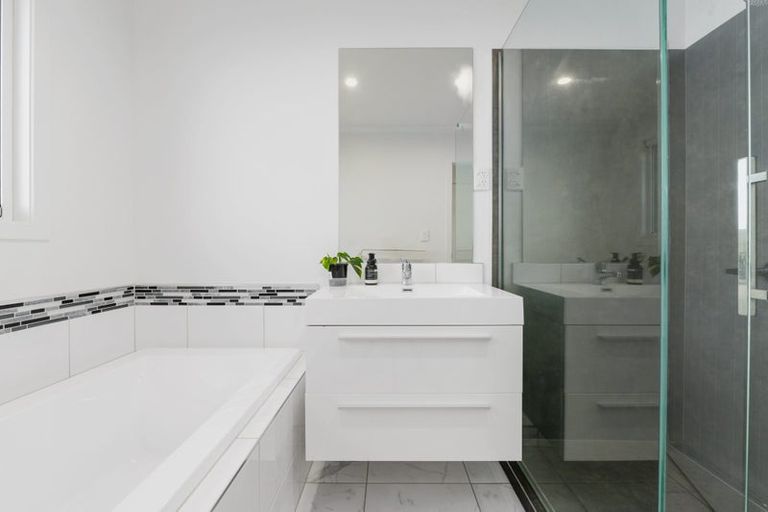 Photo of property in 84 Cumberland Drive, Flagstaff, Hamilton, 3210