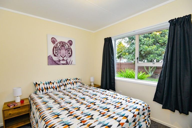 Photo of property in 404 Kotuku Street, Camberley, Hastings, 4120