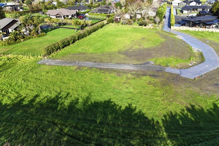 Photo of property in 15 Sands Road, Glenbervie, 0173