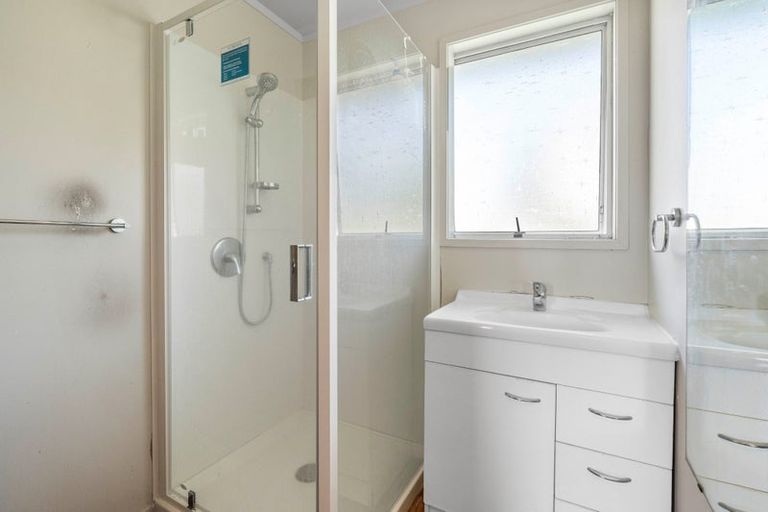 Photo of property in 12 Kereru Place, Half Moon Bay, Auckland, 2012