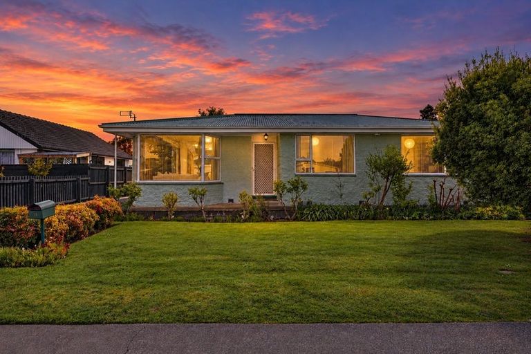 Photo of property in 55 Akaroa Street, Kaiapoi, 7630
