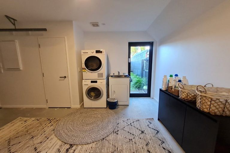 Photo of property in 4/242 Edgeware Road, Edgeware, Christchurch, 8013