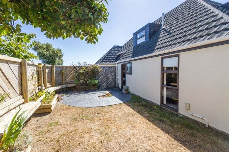 Photo of property in 23 Eskdale Road, Papakowhai, Porirua, 5024