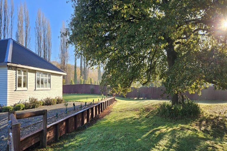 Photo of property in 97 Kainga Road, Kainga, Christchurch, 8083