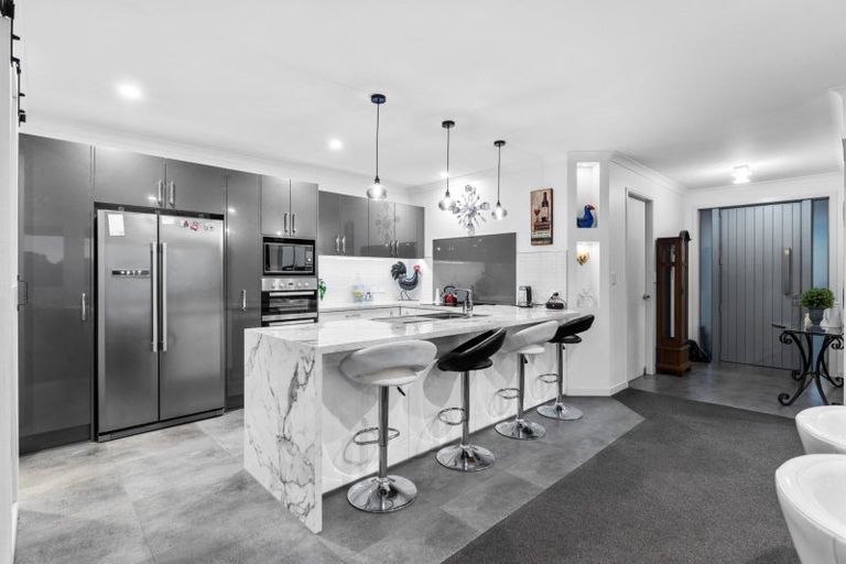 Photo of property in 60 Adler Drive, Ohauiti, Tauranga, 3112