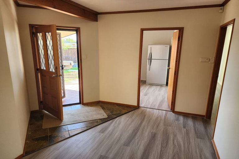 Photo of property in 12 Buckingham Crescent, Manukau, Auckland, 2025