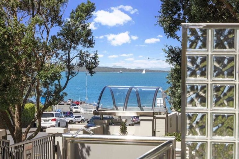 Photo of property in 175h Hurstmere Road, Takapuna, Auckland, 0622