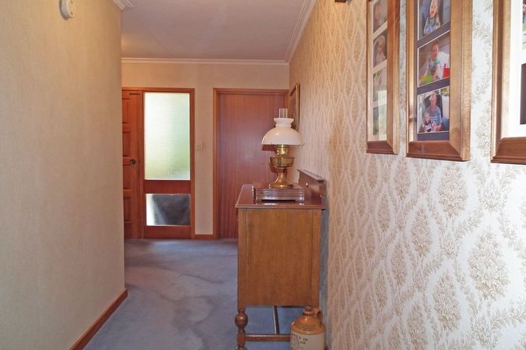Photo of property in 16 Ure Street, South Hill, Oamaru, 9400