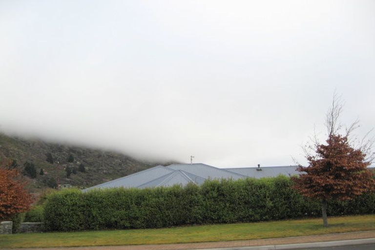 Photo of property in 20 Copper Beech Avenue, Frankton, Queenstown, 9300