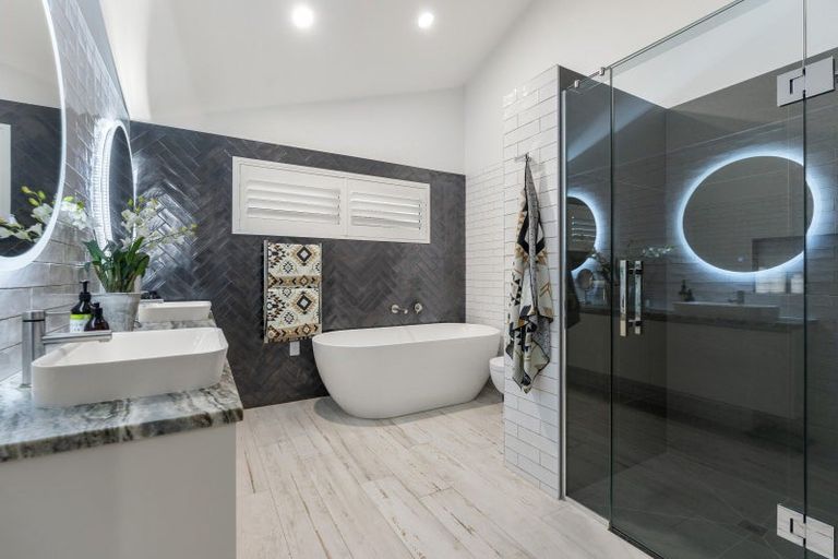 Photo of property in 86 Vipond Road, Stanmore Bay, Whangaparaoa, 0932