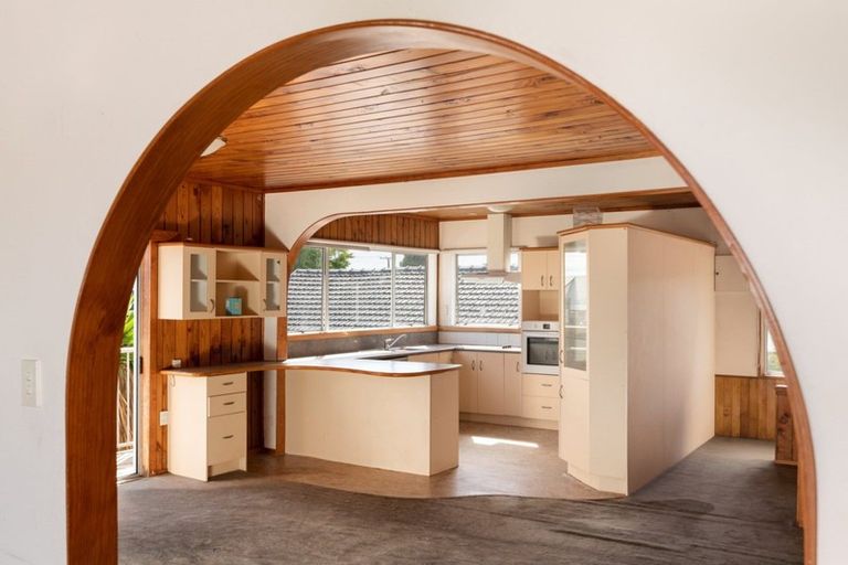 Photo of property in 44 Ngatai Road, Otumoetai, Tauranga, 3110