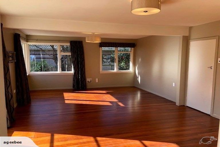 Photo of property in 26 Charlcott Street, Burnside, Christchurch, 8053