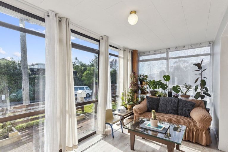 Photo of property in 16 Eatwell Avenue, Paraparaumu Beach, Paraparaumu, 5032