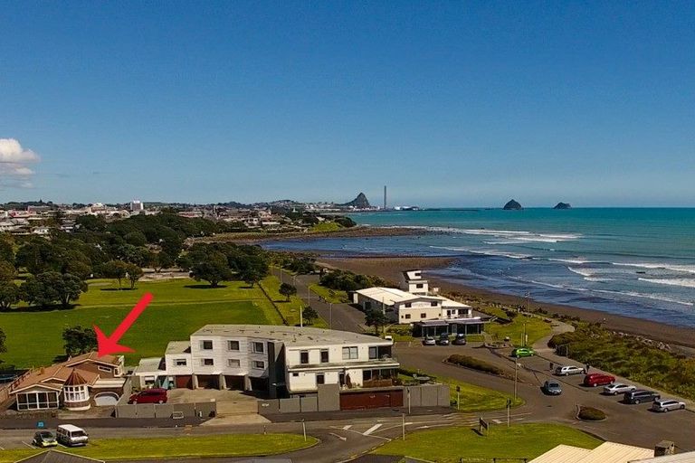 Photo of property in 6 Nobs Line, Strandon, New Plymouth, 4312