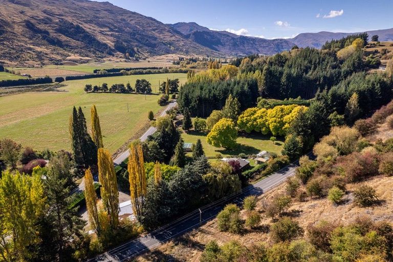 Photo of property in 334 Malaghans Road, Dalefield, Queenstown, 9371
