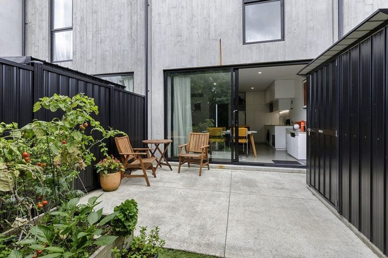 Photo of property in 13 Te Ara O Paetutu, Petone, Lower Hutt, 5012