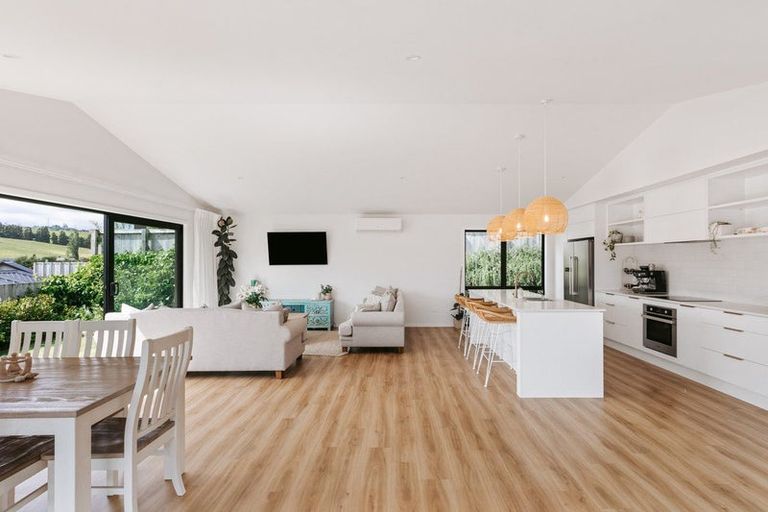 Photo of property in 4 Kokopu Lane, Ohauiti, Tauranga, 3112