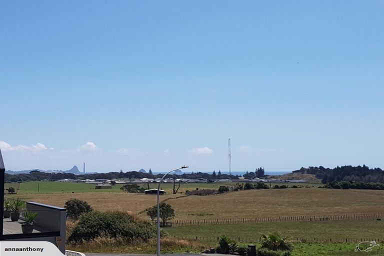 Photo of property in 9 Impact Avenue, Bell Block, New Plymouth, 4312