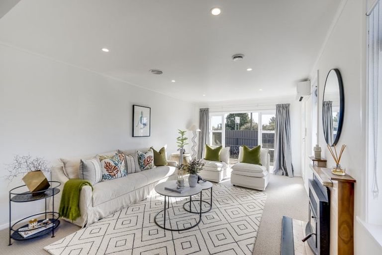 Photo of property in 45 Middle Road, Havelock North, 4130