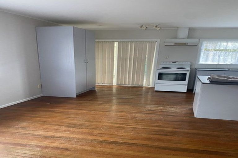 Photo of property in 12 Okareka Place, Pakuranga Heights, Auckland, 2010