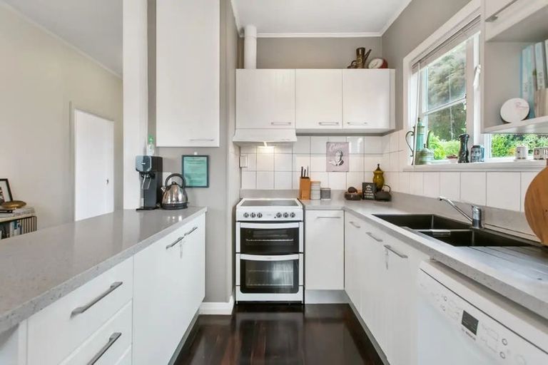 Photo of property in 53 Kurahaupo Street, Orakei, Auckland, 1071