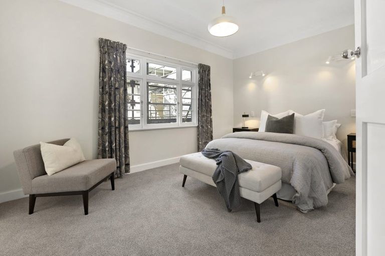 Photo of property in 20e Portland Crescent, Thorndon, Wellington, 6011