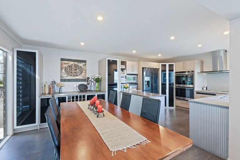 Photo of property in Fitzroy Beach Holiday Park, 1a Beach Street, Fitzroy, New Plymouth, 4312