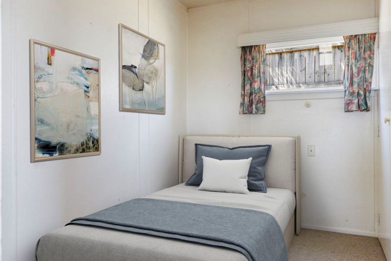 Photo of property in 38 Puriri Street, Hilltop, Taupo, 3330