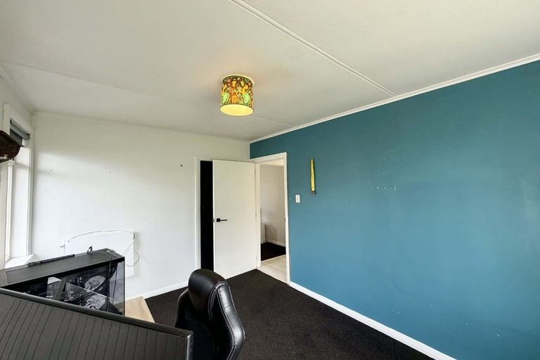 Photo of property in 5 Konini Street, Inglewood, 4330