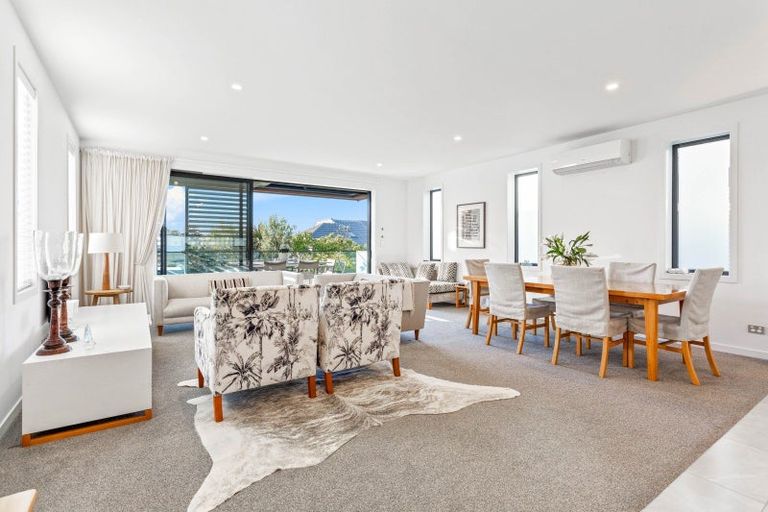 Photo of property in 352d Beach Road, Mairangi Bay, Auckland, 0630