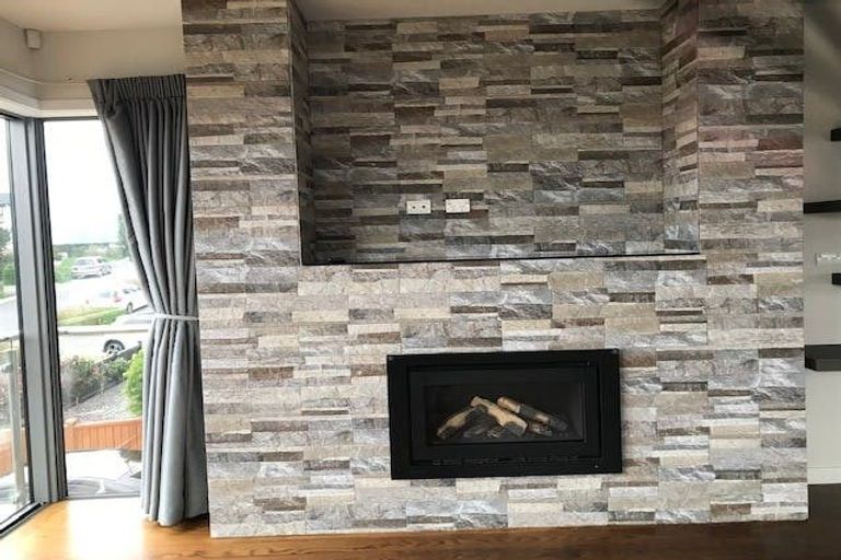 Photo of property in 70 Headland Drive, Long Bay, Auckland, 0630