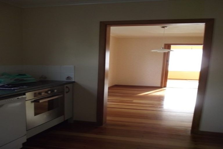 Photo of property in 3 Dunmail Way, Newlands, Wellington, 6037