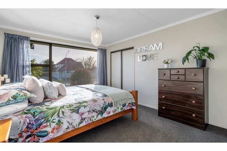 Photo of property in 61 Vogel Street, Waikiwi, Invercargill, 9810