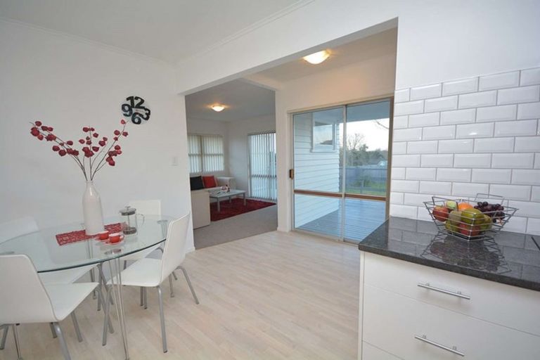 Photo of property in 15 Gee Place, Mangere East, Auckland, 2022
