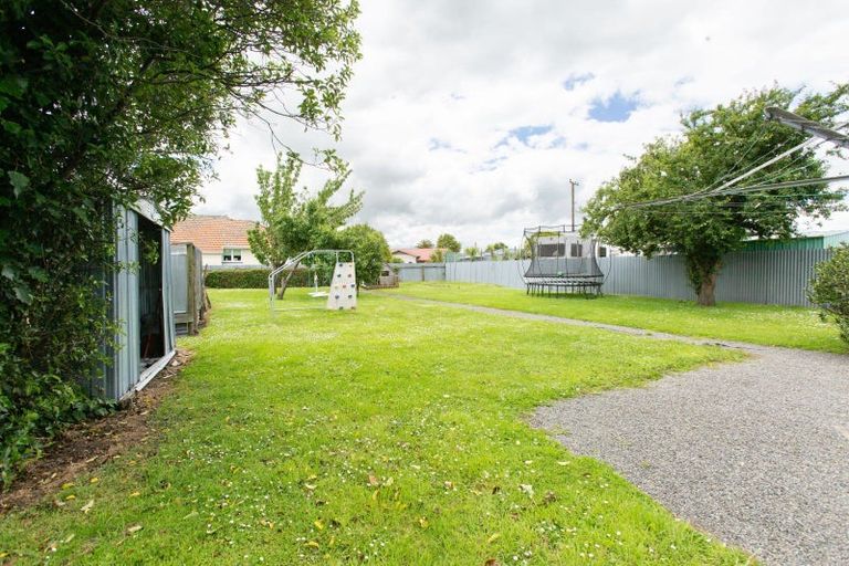 Photo of property in 43 Tennyson Street, Dannevirke, 4930