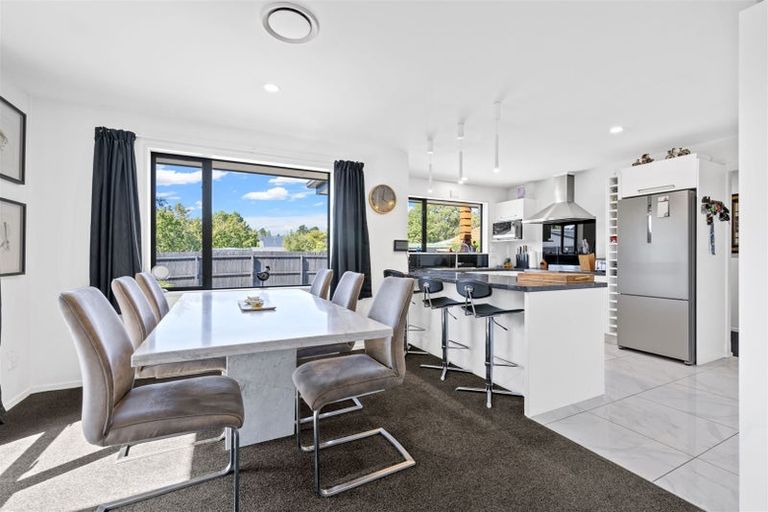 Photo of property in 43 Heyders Road, Spencerville, Christchurch, 8083