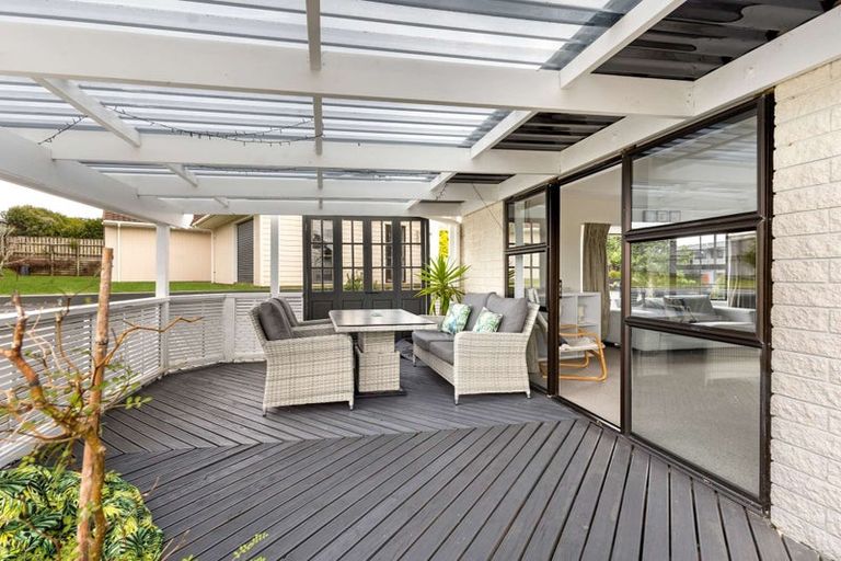 Photo of property in 12 Ash Place, Whalers Gate, New Plymouth, 4310