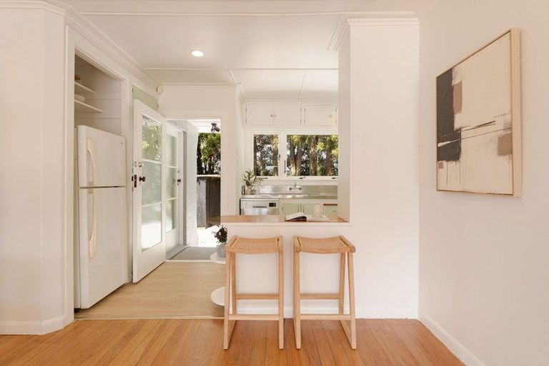 Photo of property in 2 Wade Place, Welcome Bay, Tauranga, 3175