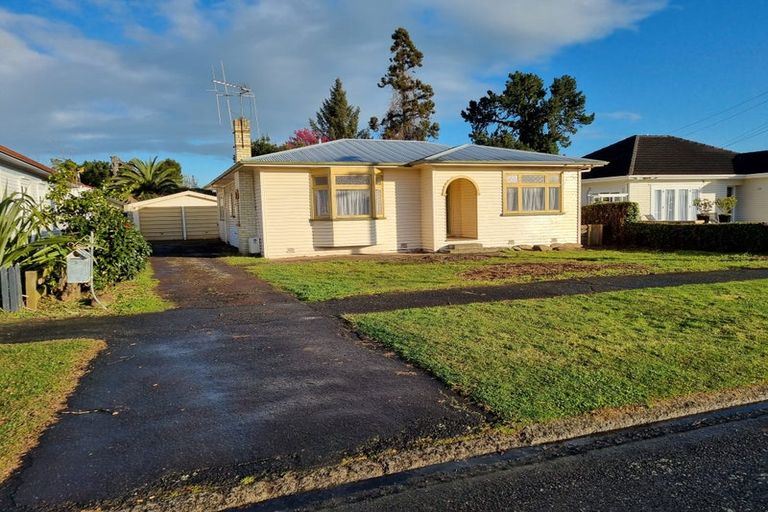 Photo of property in 5 Moncrieff Avenue, Fairfield, Hamilton, 3214