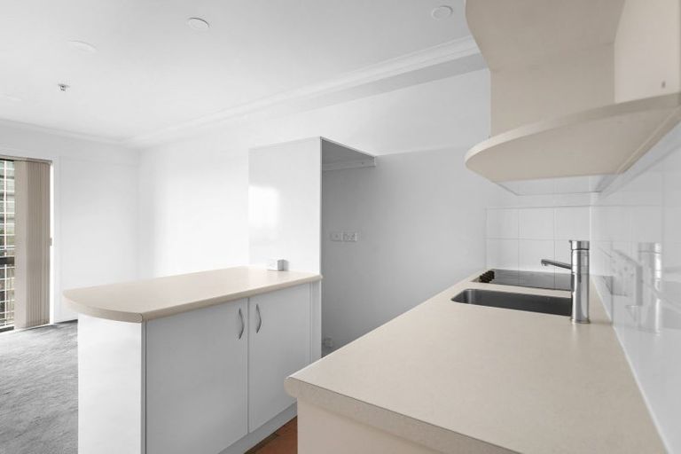 Photo of property in The Rennaissance, 6i/18 Ronwood Avenue, Manukau, Auckland, 2104