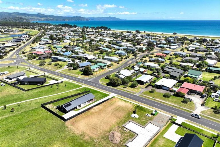 Photo of property in 311 Matarangi Drive, Matarangi, Whitianga, 3592
