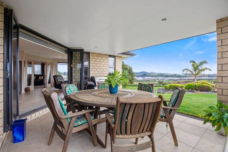 Photo of property in 55 Mortlake Heights, Pyes Pa, Tauranga, 3112
