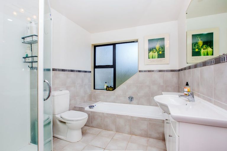Photo of property in 18b Latitude Close, Whitby, Porirua, 5024