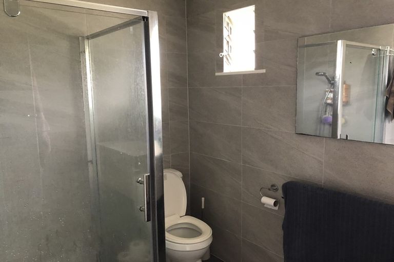 Photo of property in 5 Kerry Place, Papakura, 2110