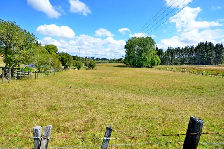 Photo of property in 1746 East Coast Road, Stillwater, Silverdale, 0794