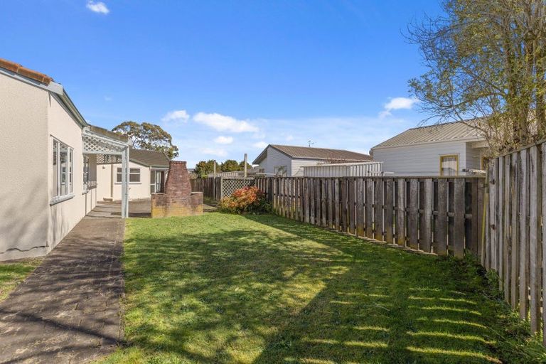 Photo of property in 37 Garland Drive, St Andrews, Hamilton, 3200