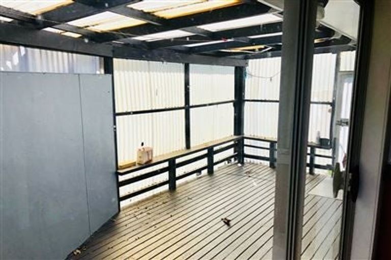 Photo of property in 72 Sycamore Drive, Sunnynook, Auckland, 0620