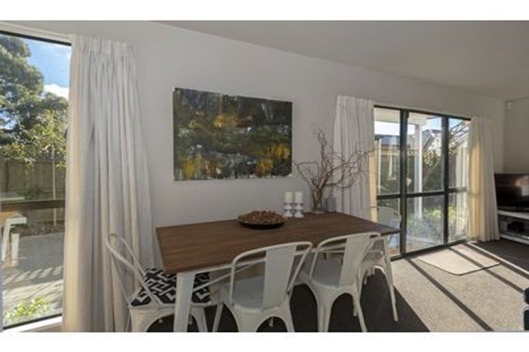 Photo of property in 3/198 Greers Road, Bryndwr, Christchurch, 8053